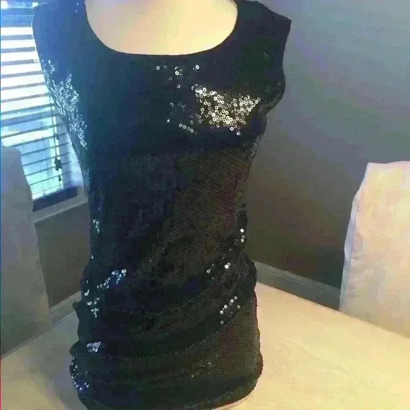 Black Eyelet Top - Picture 4 of 7